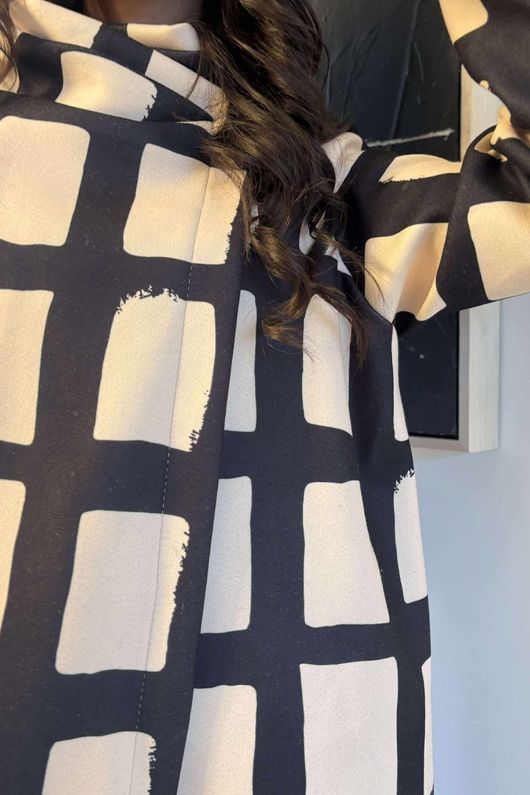 Cori Longline Jacket Grid